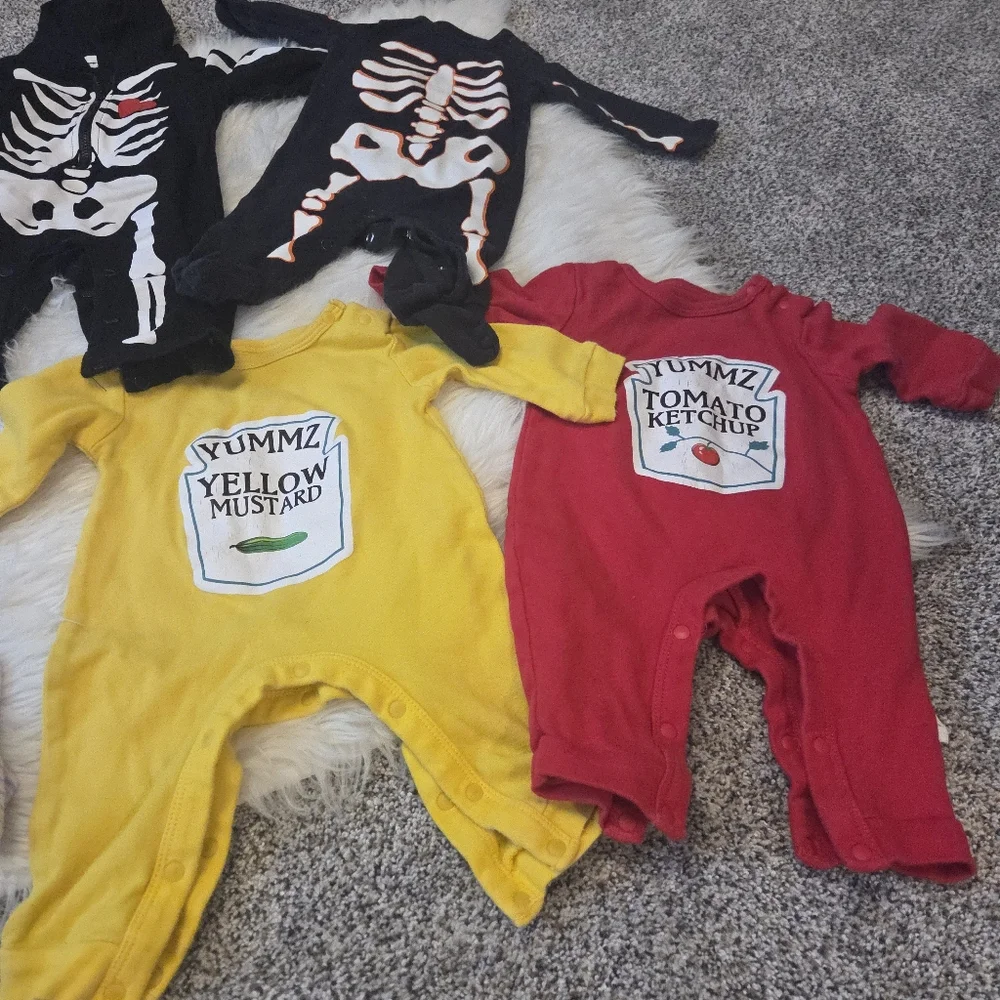Baby Clothes TWINS Lot - Picture 3 of 16